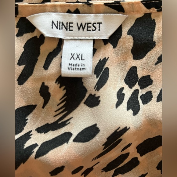 Nine West Asymmetrical Sleeveless Blouse - Picture 3 of 3